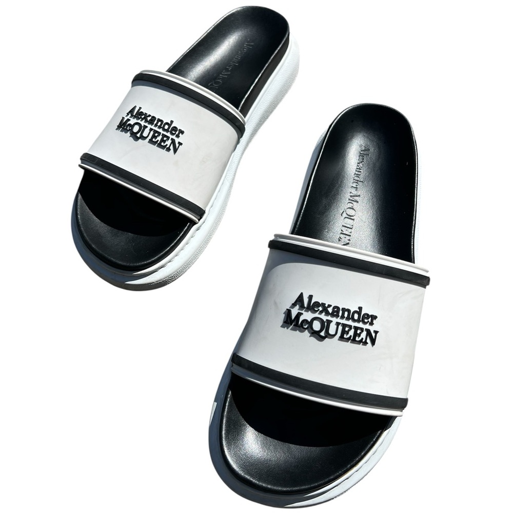 Alexander McQueen Italy Monochrome logo pool rubber slide sandles black white